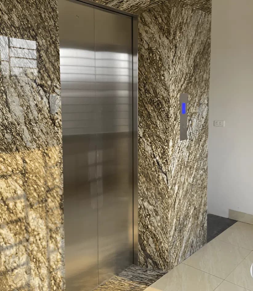 Thang máy Fuji Toyama